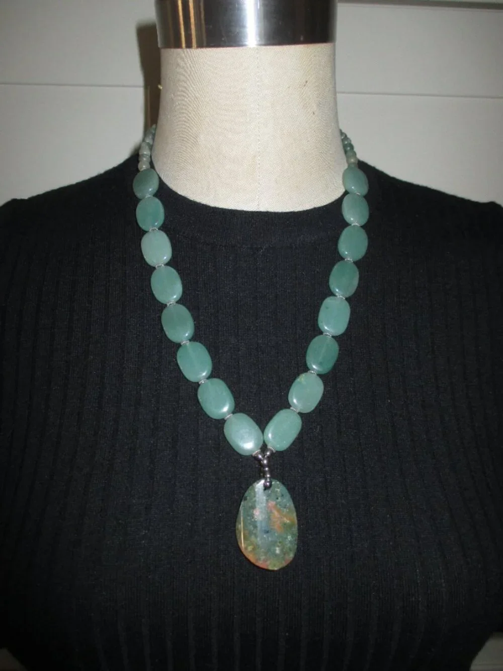 AVENTURINE gemstone necklace